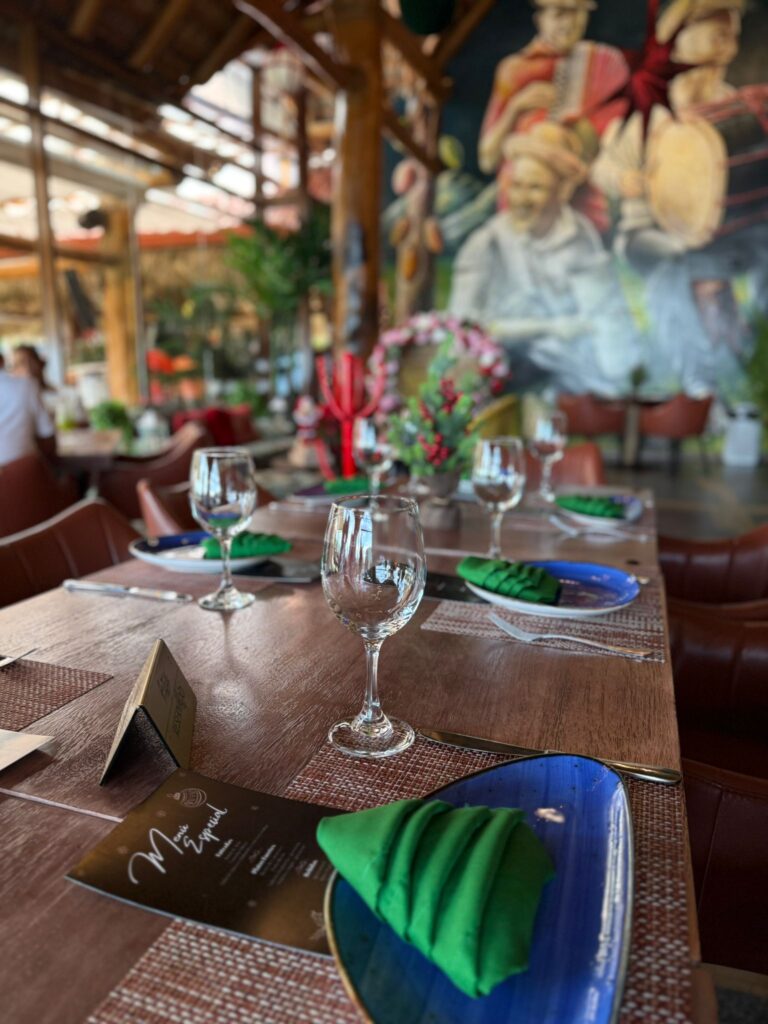 Celebrating a Year of Growth: MCI Latam’s Christmas Lunch in a Tropical Setting